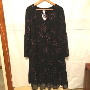 Ingrid & Isabel Maternity Black Star Pattern Boho Dress